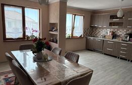 Casa cu 3 dormitoare, 186 mp, teren 696 mp, zona Paulesti