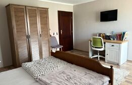 Casa cu 3 dormitoare, 186 mp, teren 696 mp, zona Paulesti