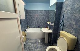 Apartament cu 3 camere de vanzare, 78 mp, zona Carpati 2