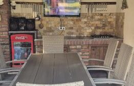 Casa cu 4 dormitoare de vanzare, 180 mp, teren 1487 mp, in Lazuri