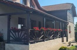 Casa cu 4 dormitoare, 180 mp, teren 1487 mp, in Lazuri