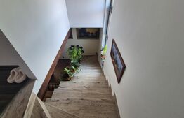 Casa cu 4 dormitoare de vanzare, 180 mp, teren 1487 mp, in localitatea Lazuri