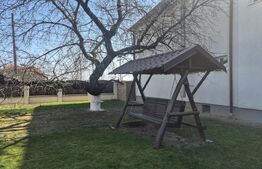 Casa cu 4 dormitoare de vanzare, 180 mp, teren 1487 mp, in localitatea Lazuri