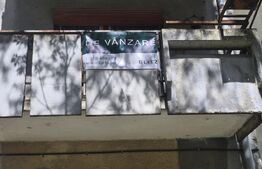 Apartament cu 4 camere de vanzare, 80 mp,  Micro 17