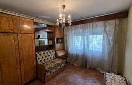 Apartament cu 4 camere de vanzare, 80 mp,  Micro 17