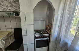 Apartament cu 4 camere de vanzare, 80 mp,  Micro 17