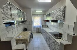Apartament cu 4 camere de vanzare, 80 mp,  Micro 17
