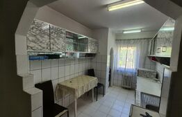 Apartament cu 4 camere de vanzare, 80 mp,  Micro 17