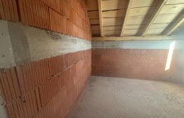 Casa de vanzare 115 mp, teren 425 mp, zona strazii Strandului 