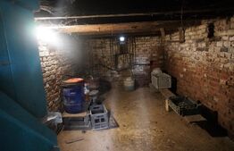 Casă 140 mp, cu teren 3.800 mp, Tătărăști