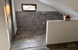 Casa cu 4 camere de vanzare, 150 mp, teren 532 mp, in Lazuri