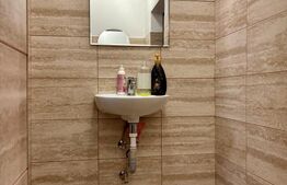 Casa cu 4 camere de vanzare, 150 mp, teren 532 mp, in Lazuri