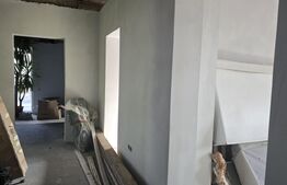Casa 5 camere, 300 mp, zona UNIO