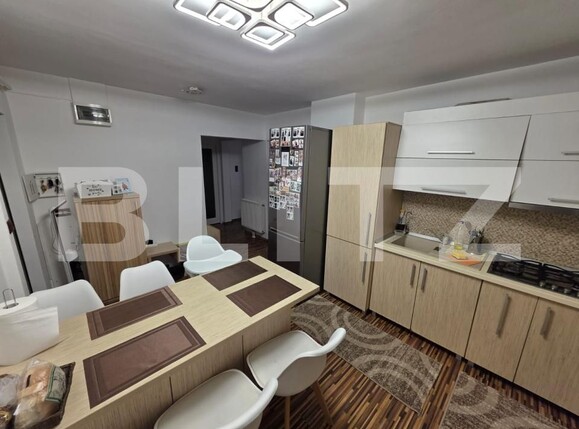 Apartament de vânzare 3 camere Micro 16 - 187511AV | BLITZ Satu Mare | Poza3