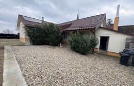 Casă deosebită cu teren generos – Bercu