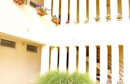 Pensiune de vanzare, 1000 mp, zona Tasnad 