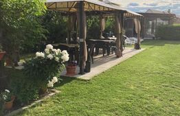 Pensiune de vanzare, 1000 mp, dotata cu apa termala , zona Tasnad 