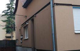 Casa de vanzare, 241.20 mp, zona Centrală