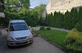 Casa de vanzare, 241.20 mp, zona Centrală