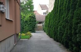 Casa de vanzare, 241.20 mp, zona Centrală