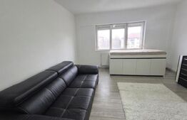 Apartament cu 3 camere de vanzare, 75.77 mp, in Carpati 2