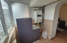 Apartament cu 3 camere de vanzare, 75.77 mp, in Carpati 2