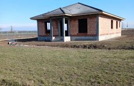 Casa semifinisata exterior , 170 mp , strada Principala Botiz-Ciuperceni