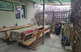 Casa 3 camere 133 mp; Teren - 1432 mp. Livada