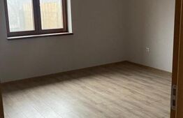 Casa de vânzare, 102 mp utili , zona Lazuri