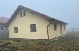 Casa de vânzare, 102 mp utili , zona Lazuri