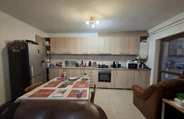 Casa tip duplex de vanzare, 5 camere, 234 mp, zona Titulescu-Satu Mare