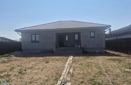 Casa cu 3 camere de inchiriat, 120 mp, teren 950 mp, Balta Blonda