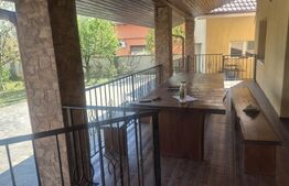 Casa 3 dormitoare de vanzare, 236 mp, teren 525 mp, Semicentral