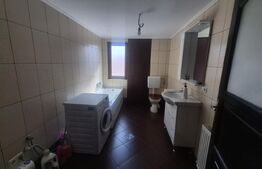 Casa 3 dormitoare de vanzare, 236 mp, teren 525 mp, Semicentral