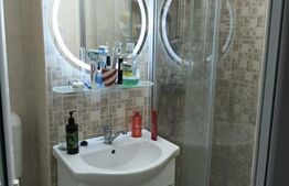 Apartament cu 3 camere, semidecomandat, 84 mp, zona Semicentrală 