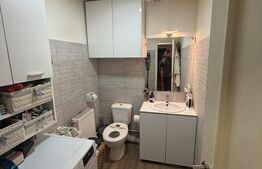 Apartament de vânzare 3 camere, 77 mp, zona liceului Economic