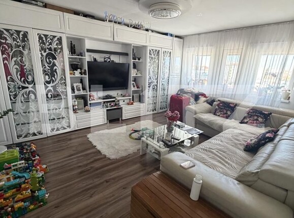 Apartament de vânzare 3 camere Semicentral - 194032AV | BLITZ Satu Mare | Poza1