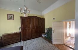 Casă cu două apartamente, 221 mp, zona Semicentral