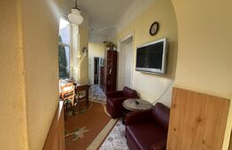 Casă cu două apartamente, 221 mp, zona Semicentral