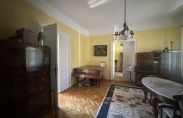 Casă cu două apartamente, 221 mp, zona Semicentral