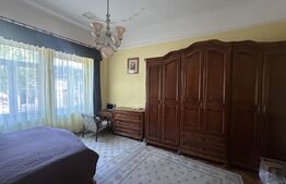 Casă cu două apartamente, 221 mp, zona Semicentral