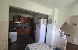 Casa 5 dormitoare, 204 mp utili, teren 1550 mp, zona Ardud