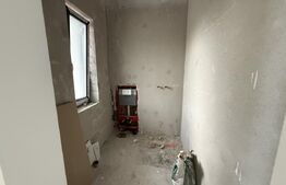 Casa de vanzare, 110 mp utili, zona Botiz