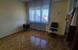Casa de vanzare, 410 mp, teren 885 mp, zona Semicentrala