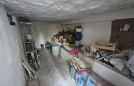 Casa de vanzare, 410 mp, teren 885 mp, zona Semicentrala
