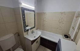 Apartament de inchiriat, cu 3 camere, 57 mp, zona micro 17