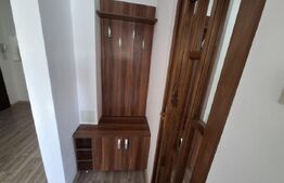 Apartament de inchiriat, cu 3 camere, 57 mp, zona micro 17