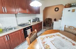Apartament cu 2 camere decomandate, 52 mp, AC, boxa, renovat, zona Micro 16