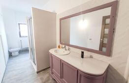 Casa 288 mp, teren 598 mp, 5 camere, renovata, zona Centrala