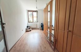 Casa 288 mp, teren 598 mp, 5 camere, renovata, zona Centrala